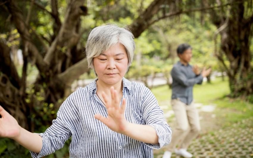Meditation--Yoga--and-Qi-Gong-exercises-vibration
